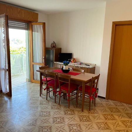Condominio Prisma Бибионе Экстерьер фото
